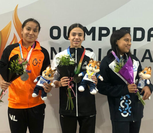 Natación sonorense inicia con par de medallas en la Olimpiada Nacional