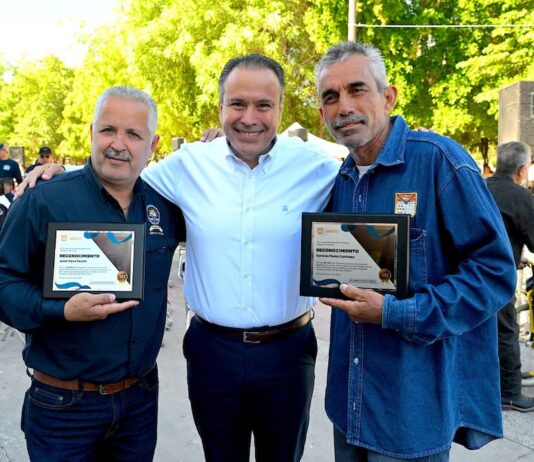 Reconoce Toño Astiazarán trayectoria y compromiso de 140 servidoras y servidores públicos municipales