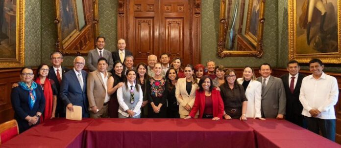 Durazo y Sheinbaum dan seguimiento a expansión hospitalaria histórica en Sonora; Sonora avanza con nuevos hospitales en Hermosillo, Navojoa, San Luis Río Colorado y Guaymas, como parte del fortalecimiento de la infraestructura médica impulsada por el Gobierno de México y el Gobierno Sonora.