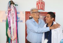 Don Ricardo vence el cáncer; toca la campana de la vida