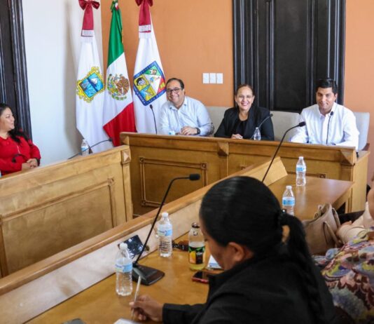 Atiende doctora Karla Córdova planteamientos de delegados y comisarios