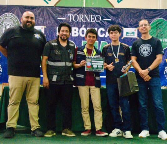 Destaca joven sonorense en torneo de robótica