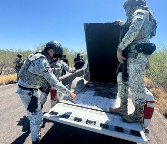 Aseguran más de 102 kilos de droga y armamento en Sonora