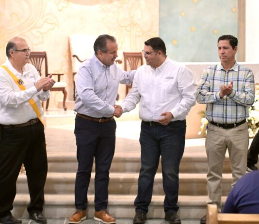 Entrega Toño Astiazarán rehabilitación de iglesia a beneficio de la comunidad