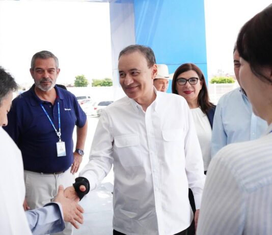 Gobernador Durazo detona crecimiento económico con inversión de 725 millones en industria aeroespacial
