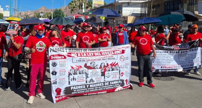 Maestros seguirán con el paro laboral en el valle; los planteles del área rural de Guaymas y Empalme continuarán cerrados durante jueves y viernes.