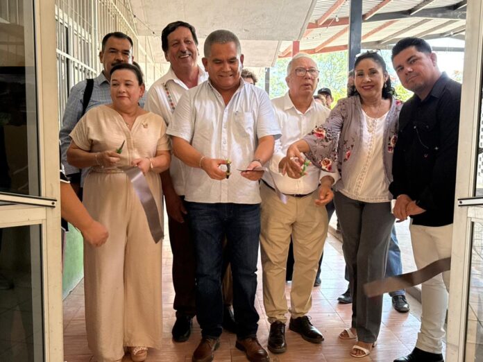 Impulsa Ayuntamiento el arte y la cultura con exposición sobre la riqueza natural del desierto sonorense
