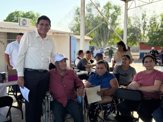 : Acerca Ayuntamiento servicios y programas a familias de La Palma con jornada “Día del Pueblo”; como parte del compromiso de mantener un gobierno cercano a la gente y llevar los servicios públicos hasta las comunidades rurales.