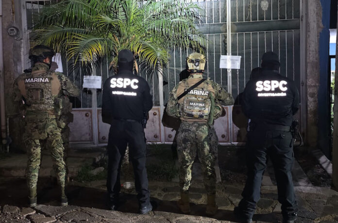Desmantelan laboratorio en el que procesaban metanfetaminas; cateo llevado a cabo en Zapopan, Jalisco por parte de fuerzas federales.