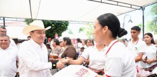 Lleva Gobernador Durazo becas, obras y servicios gratuitos a miles de familias de la sierra sonorense