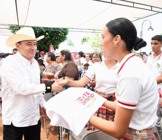 Lleva Gobernador Durazo becas, obras y servicios gratuitos a miles de familias de la sierra sonorense