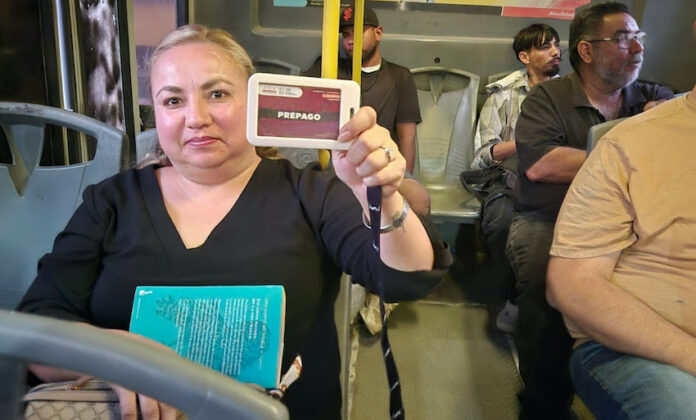 Implementarán solo pago electrónico en las líneas 8 y 14 del transporte; a partir del lunes 8 de junio; las Unidades Móviles recorrerán las principales paradas para expedir tarjetas sin costo y realizar recargas.