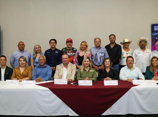 Presentan cartelera turística de junio y julio