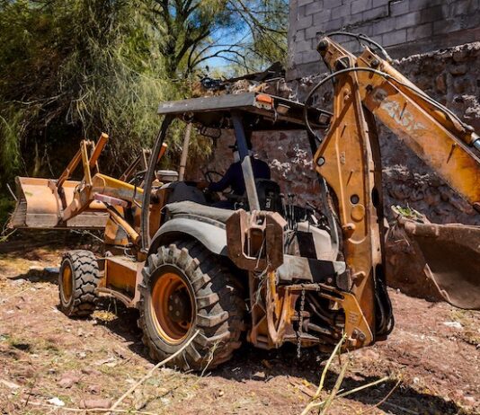 Refuerza Ayuntamiento de Guaymas limpieza profunda en arroyos ante próxima temporada de lluvias