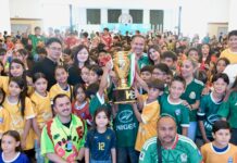 Inicia Toño Astiazarán la fiesta futbolera en Hermosillo con Mundialito H