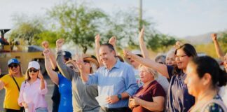 Casi listo el recarpeteo del bulevar Progreso, Toño Astiazarán supervisa la obra junto a vecinos