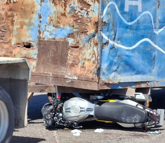 Dos heridos de gravedad en impresionante choque carretero
