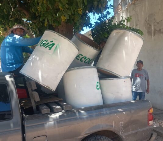 Instala Ayuntamiento depósitos para basura en el primer cuadro de la ciudad