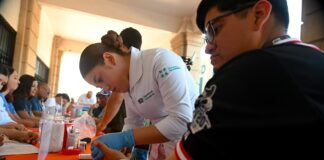 Acerca Gobierno de Hermosillo servicios gratuitos de salud a ciudadanía en Palacio Municipal