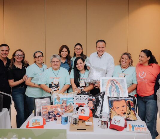 Apoya Toño Astiazarán a más de 300 mujeres emprendedoras con Maxi Apoyo