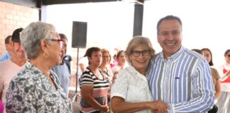 Apoya Toño Astiazarán a personas adultas a través del programa Huellas Mayores