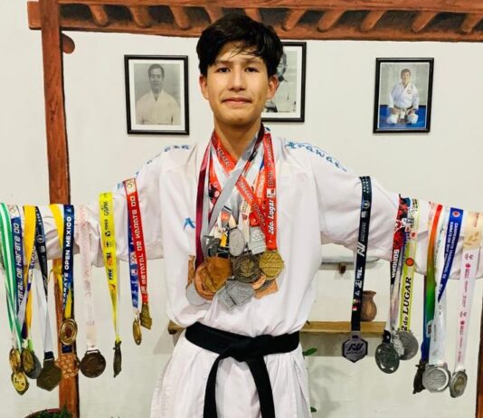 Alumno de Cecyte Sonora gana medalla de plata en Olimpiada Nacional de Karate Do