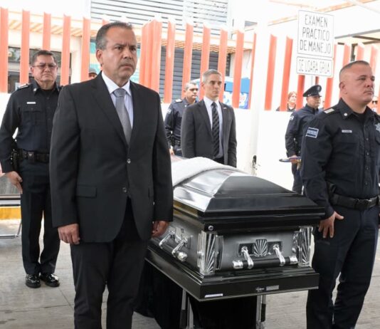 Rinde Gobierno Municipal homenaje póstumo al oficial Luis Fernando Molina Avilés