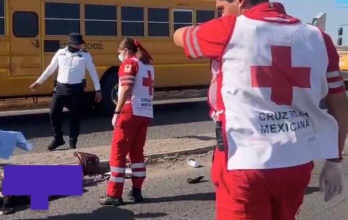 Muere pareja en accidente de motocicleta; se impactaron contra un automóvil en la calle 300, en Ciudad Obregón.