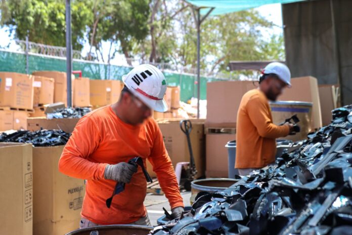 Fortalecen la reinserción social mediante industrias penitenciarias en Sonora; vincula a la población penitenciaria con actividades laborales.