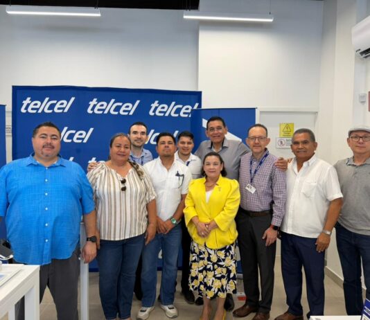 Inaugura alcalde Luis Fuentes Oficina de Atención a Clientes Telcel en Empalme