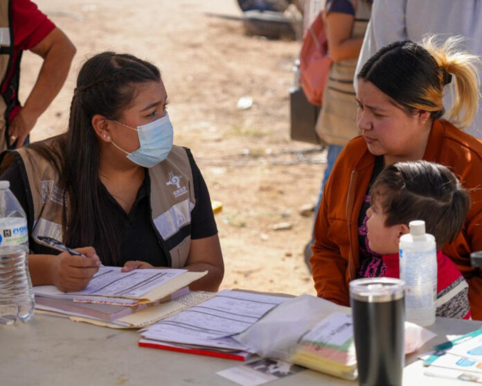 Llevan servicios médicos gratuitos a Santa Clara, Guásimas y San Pedro de la Cueva; una estrategia que permite brindar atención cerca de dónde viven las personas.