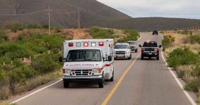 Muere joven motociclista en trágico choque; estrelló su liviana unidad contra el muro de contención en la carretera Agua Prieta-Bavispe.