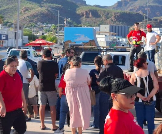 Más de 70 familias de Guaymas fortalecen su patrimonio con subsidio para la adquisición de cemento