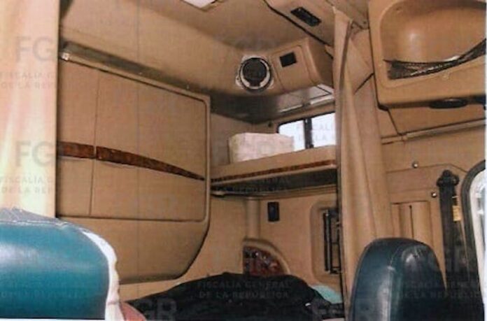 Dictan sentencia a trailero que transportaba carga de metanfetamina; el de nombre Agustín ‘N’ fue detenido en la carretera internacional, cuando se viajaba en su unidad hacia el norte.