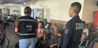 Acercan información preventiva a viajeros durante el Operativo Verano 2026