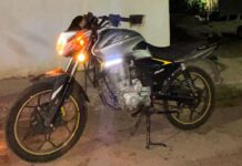 Roban motocicleta en el sector Colinas