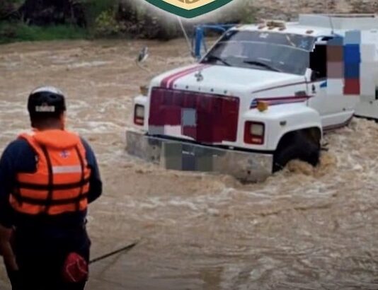 Lluvias mantienen condiciones de riesgo en distintos municipios de Sonora