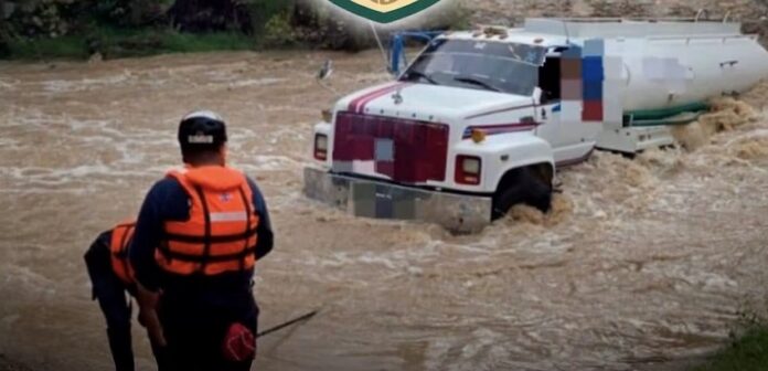 Lluvias mantienen condiciones de riesgo en distintos municipios de Sonora; llama Protección Civil a reforzar medidas preventivas en la entidad.