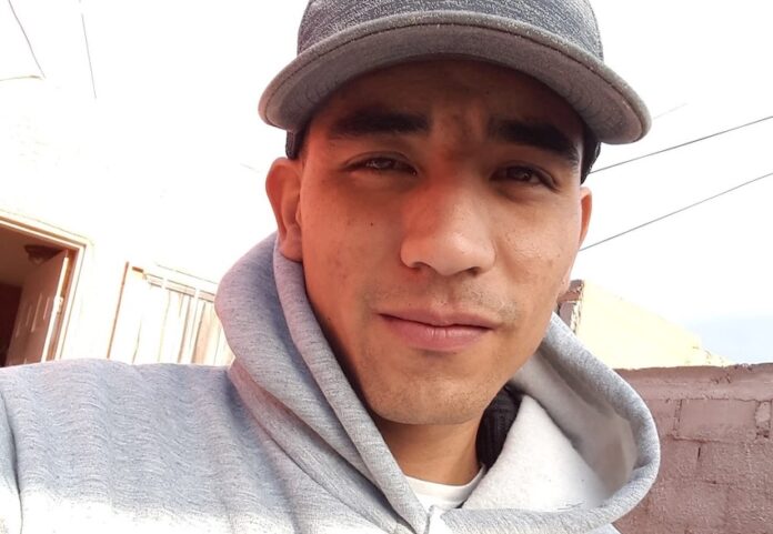 Carlos Eduardo está desaparecido desde el pasado martes; salió de su casa, en la colonia Renacimiento, y ya no regresó; su familia lo está buscando.