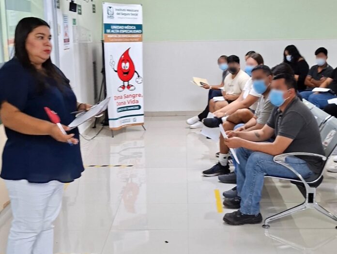 Pueden pacientes diabéticos convertirse en donadores altruistas de sangre; puede realizarse cuando la persona esté estrictamente controlada en su padecimiento y no presente complicaciones.