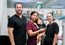Especialistas del IMSS Sonora conectan esófago al estómago de niña de año y medio