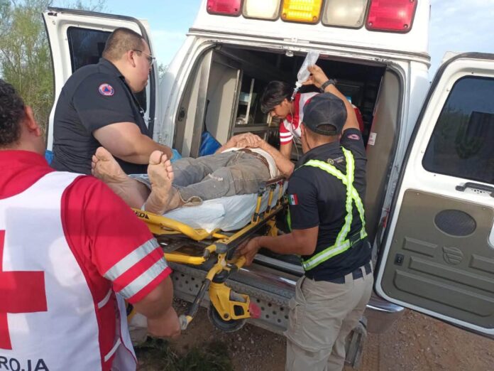 Abuelito sobrevive a temperaturas extremas al perderse en el desierto; con síntomas de deshidratación severa y heridas en sus pies fue rescatado la madrugada de hoy.