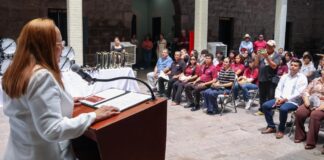Entrega Ayuntamiento equipo para bandas de guerra