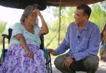 Ramón Flores refrenda su compromiso con los pueblos yaquis mediante la entrega de apoyos ortopédicos