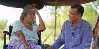 Ramón Flores refrenda su compromiso con los pueblos yaquis mediante la entrega de apoyos ortopédicos