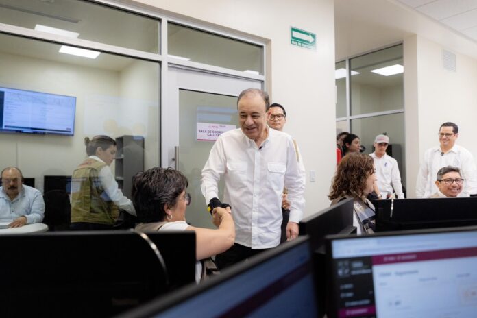 Inaugura Gobernador Durazo primer Centro Coordinador de Salud en México para eficientar atención médica; las y los sonorenses podrán ser canalizados de manera más oportuna a la unidad médica más cercana y con disponibilidad, evitando la saturación de hospitales, reduciendo tiempos de espera y aprovechando de forma más eficiente la capacidad instalada del sistema estatal de salud.