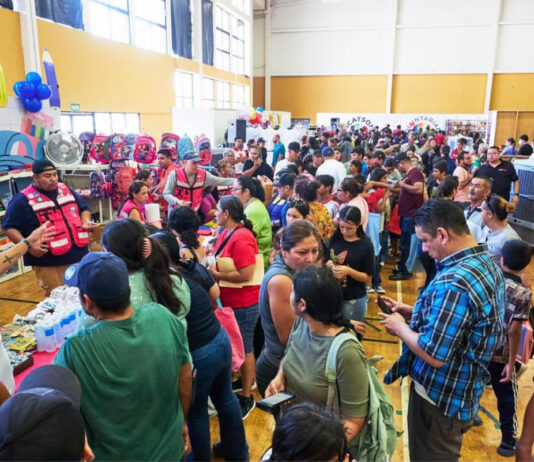 Bazar Escolar de DIF beneficia economía de familias para siguiente regreso a clases