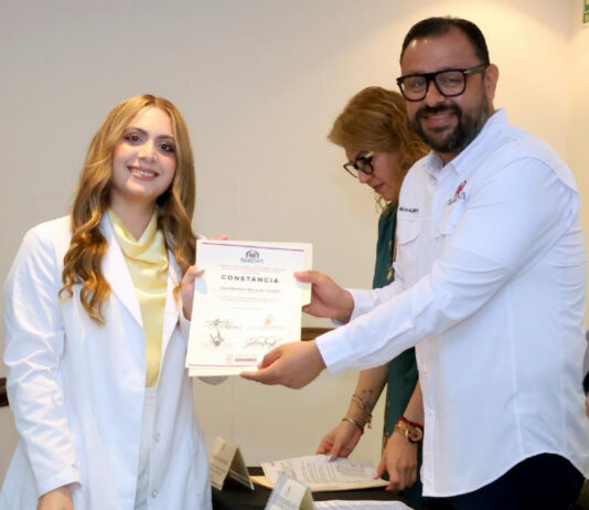 Estudiantes de medicina culminan internado en ISSSTESON