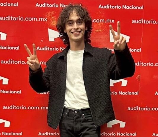 Empalmense Anwar Hernández destaca en homenaje de Yuri a Michael Jackson durante concierto en el Auditorio Nacional