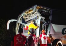 Identifican a chofer del autobús accidentado anoche al sur de la ciudad